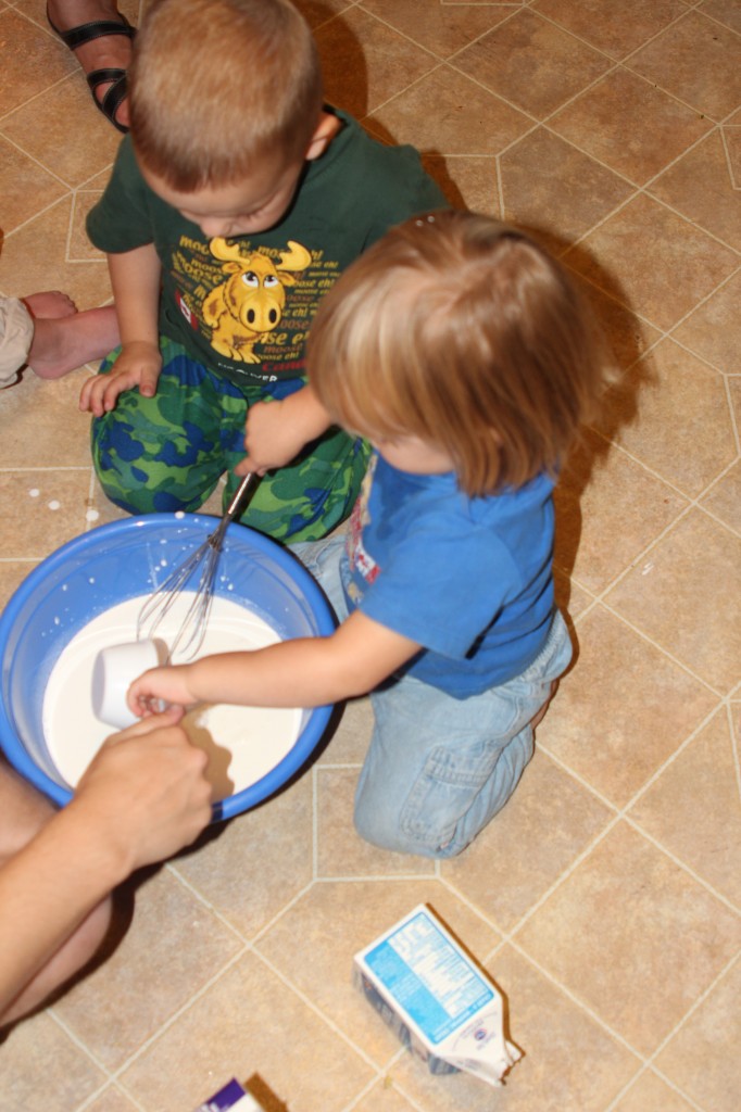 kids making ice cream image