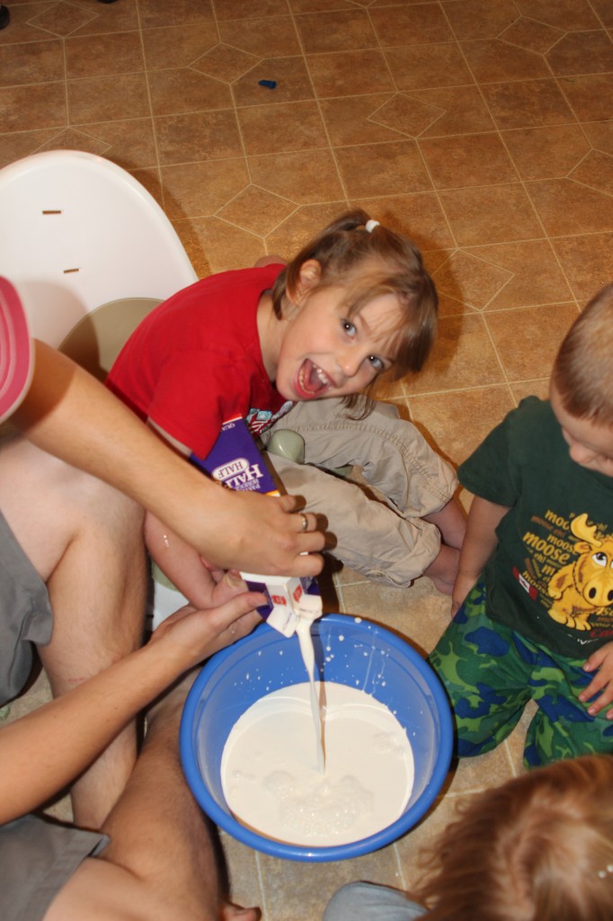 kids making ice cream picture