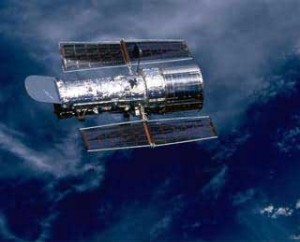 hubble-above-earth-telescope-picture